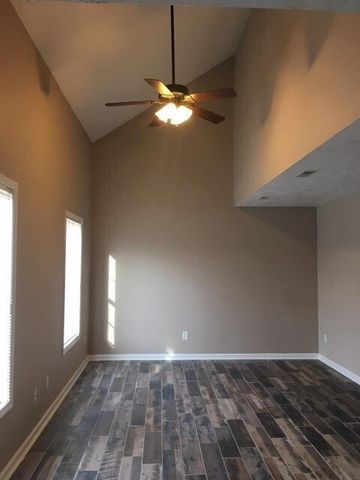 724 Statesman Way, Lexington, KY 40505