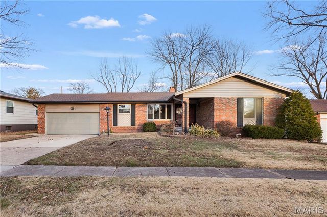 4744 Tonga Drive, Mehlville, MO 63128