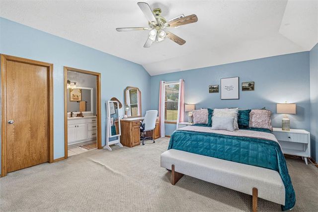 319 N Cimarron Road, Tuttle, OK 73089
