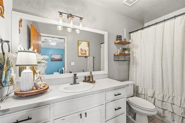 319 N Cimarron Road, Tuttle, OK 73089