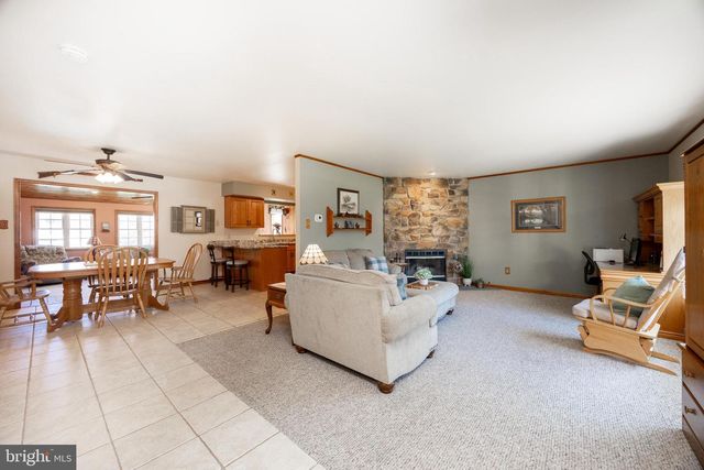 4008 WASHINGTON DR, Upper Chichester, PA 19061