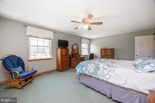 4008 WASHINGTON DR, Upper Chichester, PA 19061