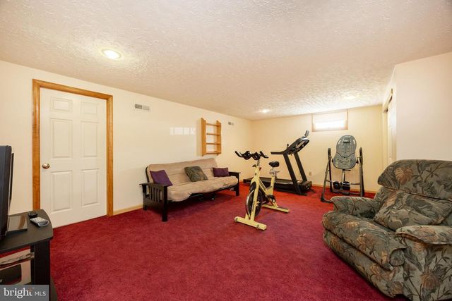 4008 WASHINGTON DR, Upper Chichester, PA 19061