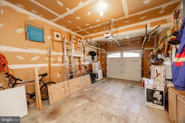 4008 WASHINGTON DR, Upper Chichester, PA 19061