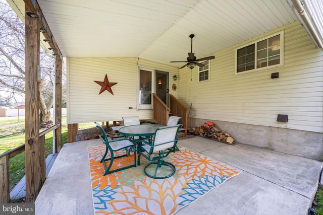 4008 WASHINGTON DR, Upper Chichester, PA 19061