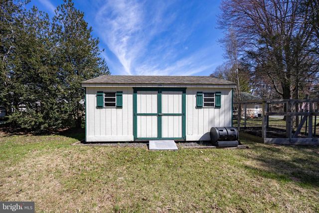 4008 WASHINGTON DR, Upper Chichester, PA 19061