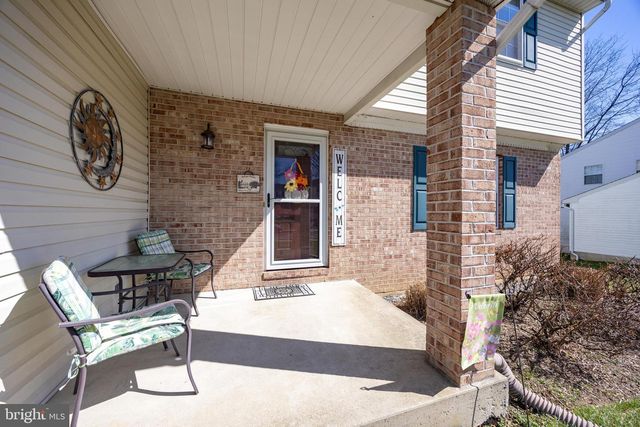 4008 WASHINGTON DR, Upper Chichester, PA 19061