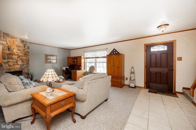 4008 WASHINGTON DR, Upper Chichester, PA 19061