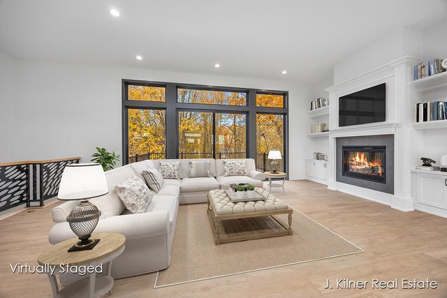 9465 Wabasis Pointe Drive NE, Greenville, MI 48838