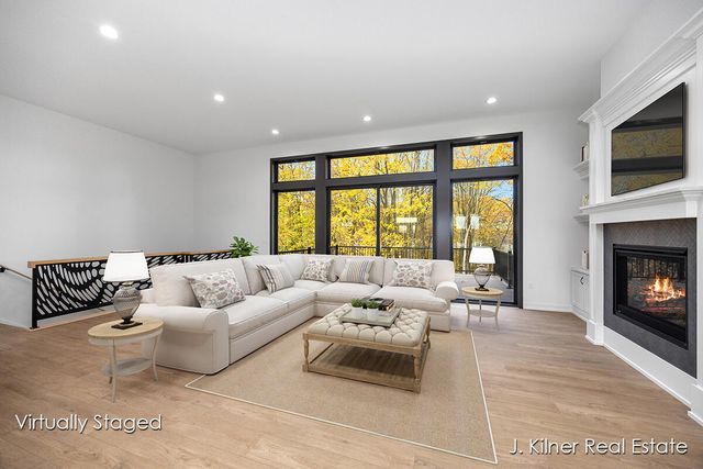 9465 Wabasis Pointe Drive NE, Greenville, MI 48838