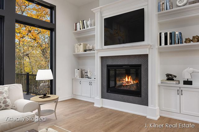 9465 Wabasis Pointe Drive NE, Greenville, MI 48838