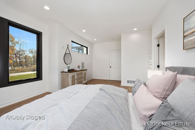 9465 Wabasis Pointe Drive NE, Greenville, MI 48838