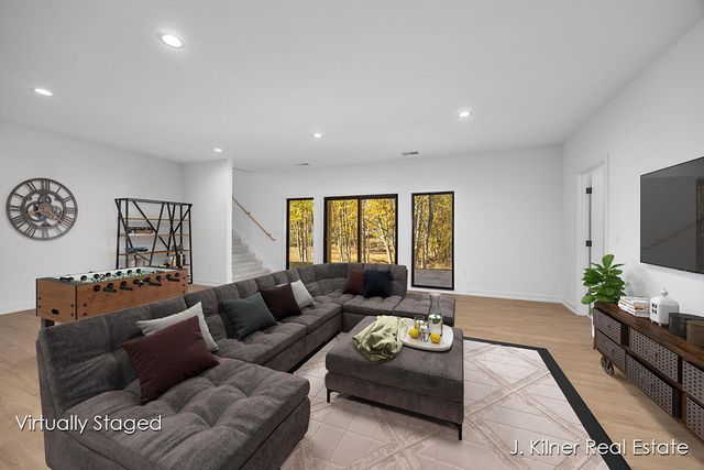 9465 Wabasis Pointe Drive NE, Greenville, MI 48838