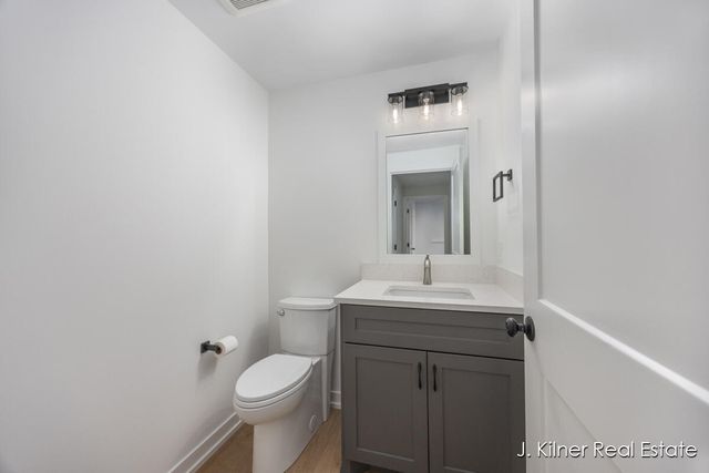 9465 Wabasis Pointe Drive NE, Greenville, MI 48838