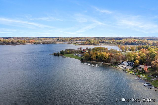 9465 Wabasis Pointe Drive NE, Greenville, MI 48838