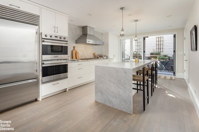 76 WILLOW Street, New York City, NY 11201