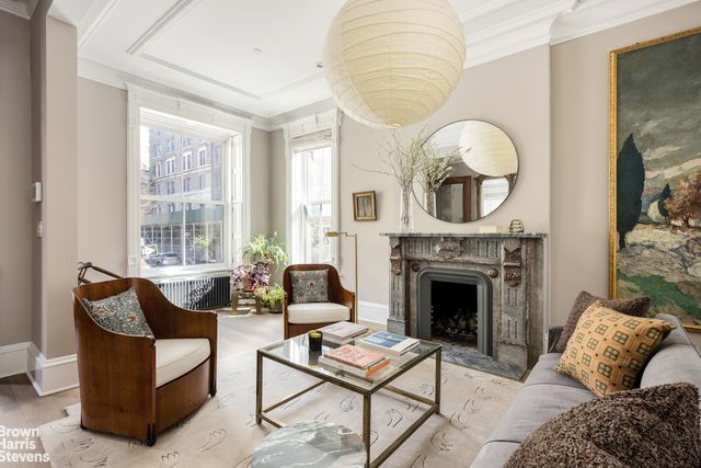76 WILLOW Street, New York City, NY 11201