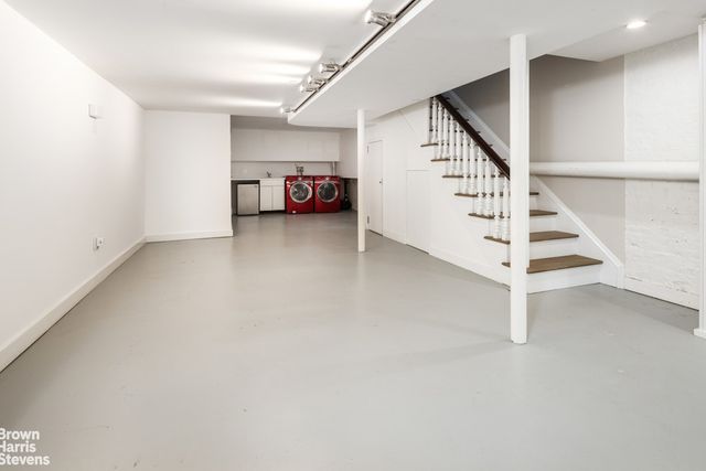 76 WILLOW Street, New York City, NY 11201