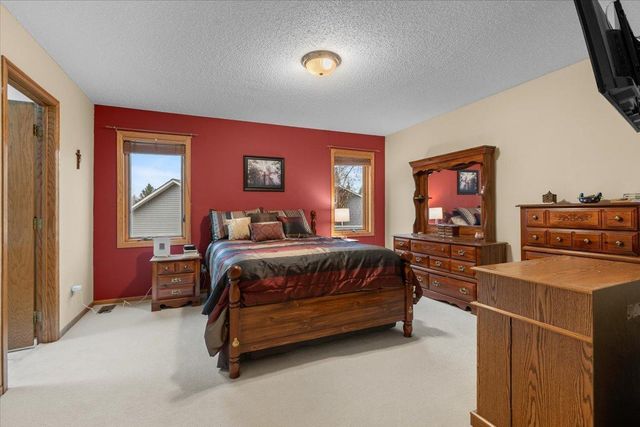 6307 Deerwood Lane, Lino Lakes, MN 55014