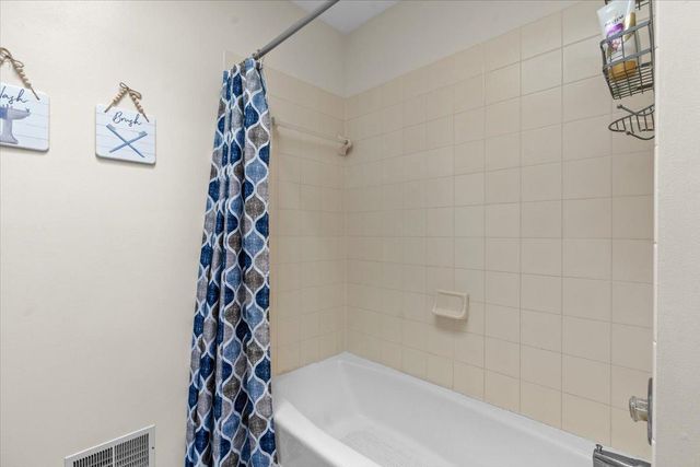 6307 Deerwood Lane, Lino Lakes, MN 55014