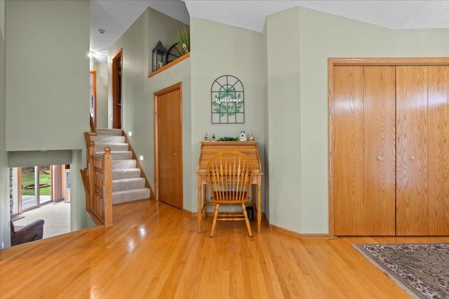 6307 Deerwood Lane, Lino Lakes, MN 55014