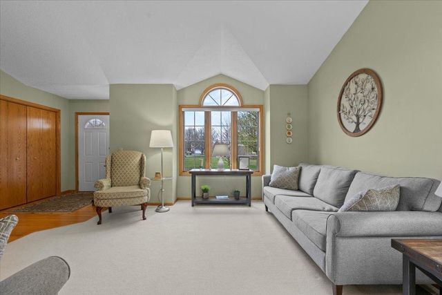 6307 Deerwood Lane, Lino Lakes, MN 55014