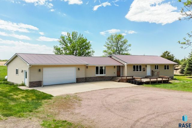 46527 269 St Street, Sioux Falls, SD 57106