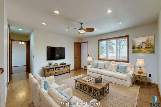46527 269 St Street, Sioux Falls, SD 57106