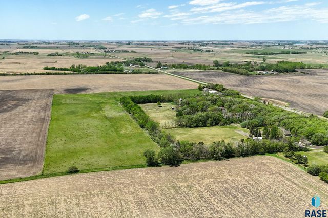 46527 269 St Street, Sioux Falls, SD 57106