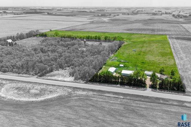 46527 269 St Street, Sioux Falls, SD 57106