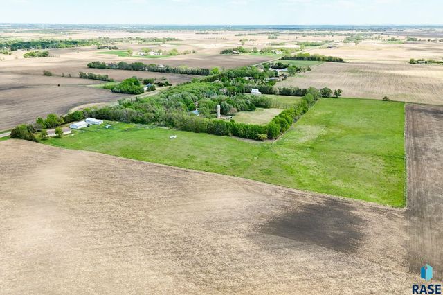 46527 269 St Street, Sioux Falls, SD 57106