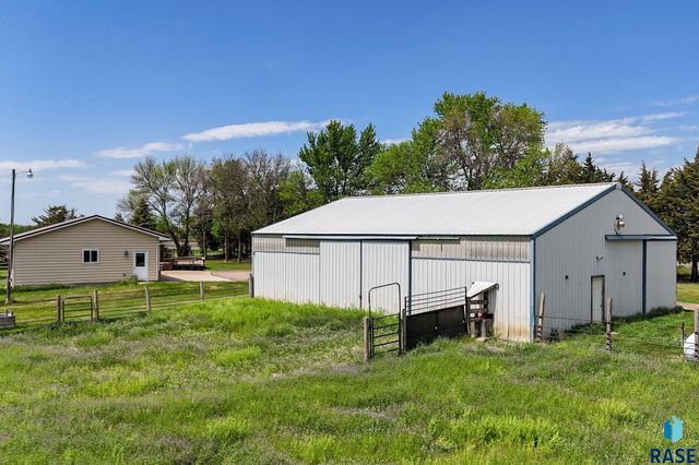 46527 269 St Street, Sioux Falls, SD 57106