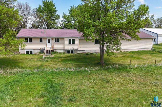 46527 269 St Street, Sioux Falls, SD 57106
