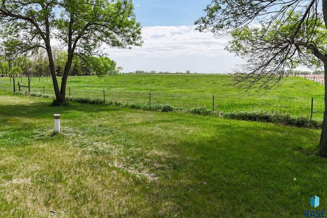 46527 269 St Street, Sioux Falls, SD 57106