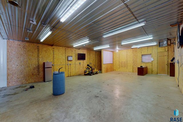 46527 269 St Street, Sioux Falls, SD 57106