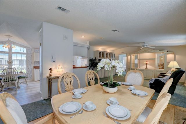 7658 Niantic Avenue V4, Micco, FL 32976