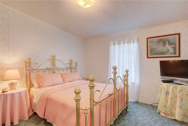7658 Niantic Avenue V4, Micco, FL 32976