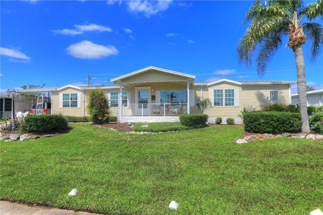 7658 Niantic Avenue V4, Micco, FL 32976