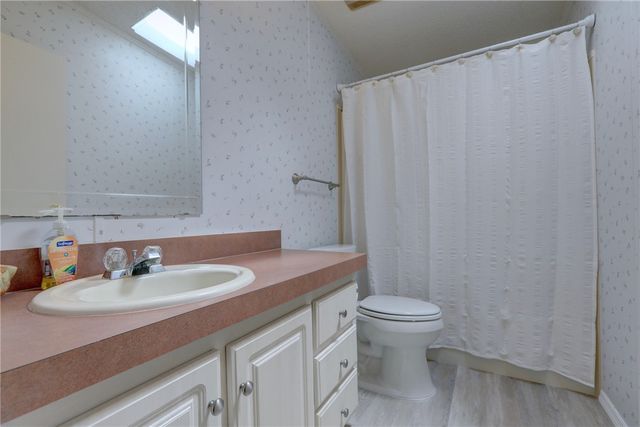 7658 Niantic Avenue V4, Micco, FL 32976