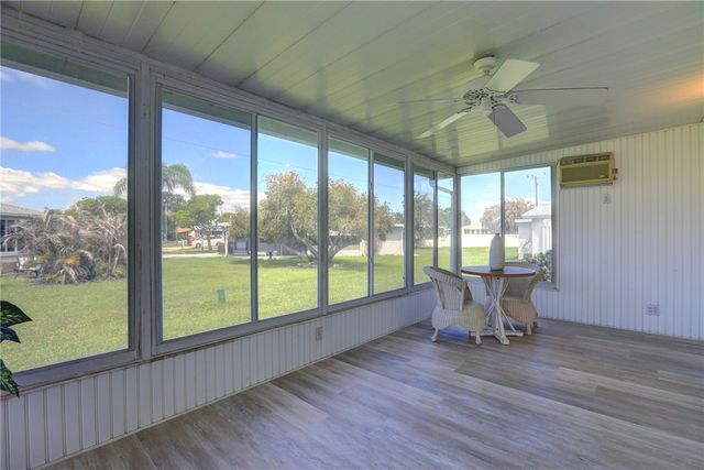 7658 Niantic Avenue V4, Micco, FL 32976