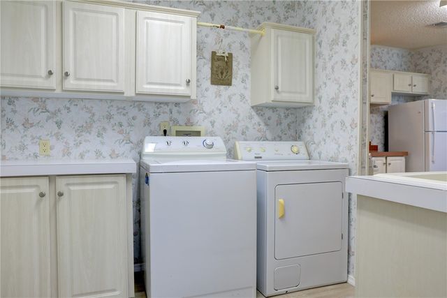 7658 Niantic Avenue V4, Micco, FL 32976