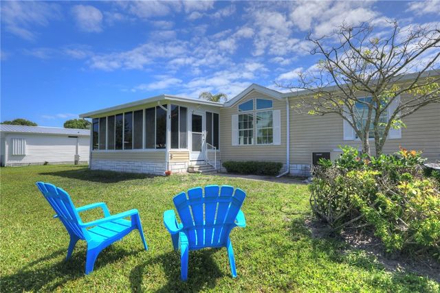 7658 Niantic Avenue V4, Micco, FL 32976