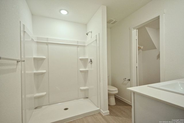 2414 LEGENDS CRK, New Braunfels, TX 78130