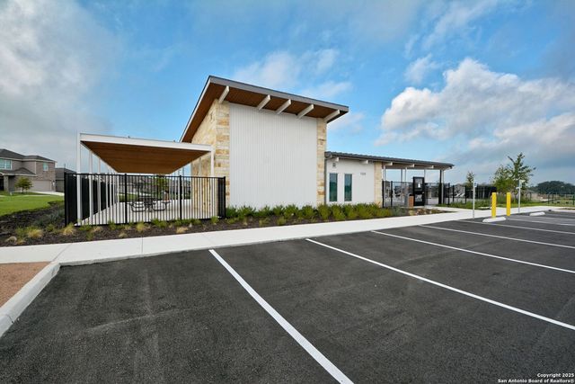 2414 LEGENDS CRK, New Braunfels, TX 78130