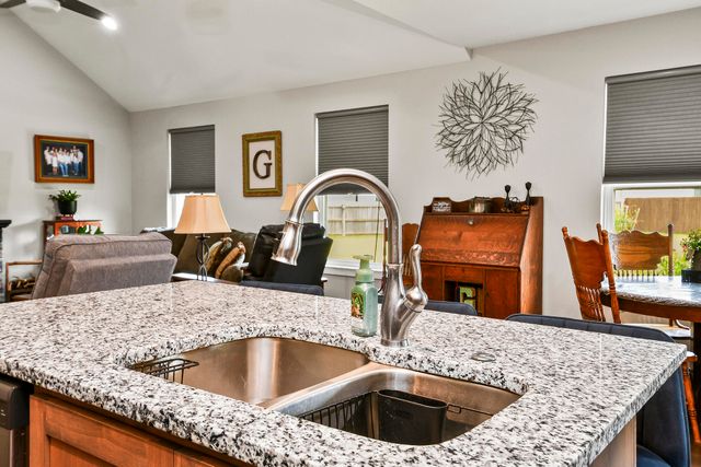 1682 Ft. Sumter Court, Republic, MO 65738