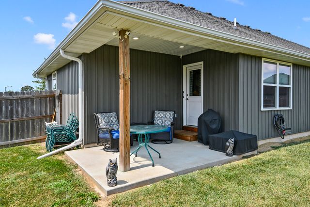 1682 Ft. Sumter Court, Republic, MO 65738