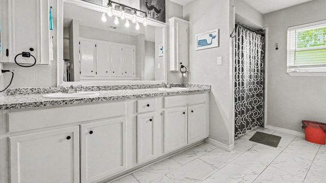 9907 Pinehurst Street, Baytown, TX 77521