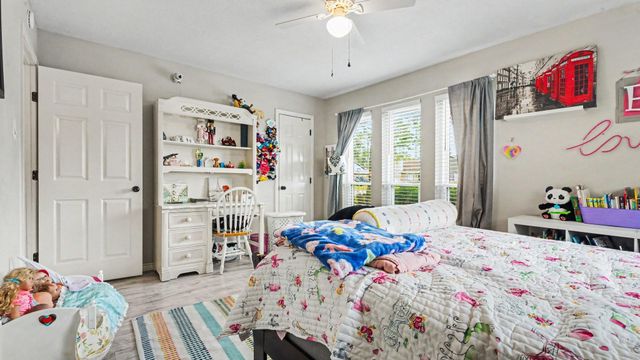 9907 Pinehurst Street, Baytown, TX 77521