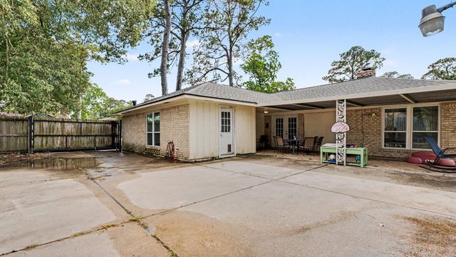 9907 Pinehurst Street, Baytown, TX 77521