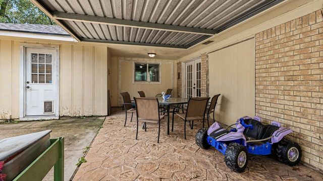 9907 Pinehurst Street, Baytown, TX 77521